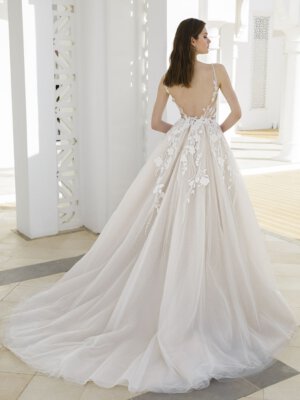 nova a linie mit schlitz, glitzer und einem tiefen rücken