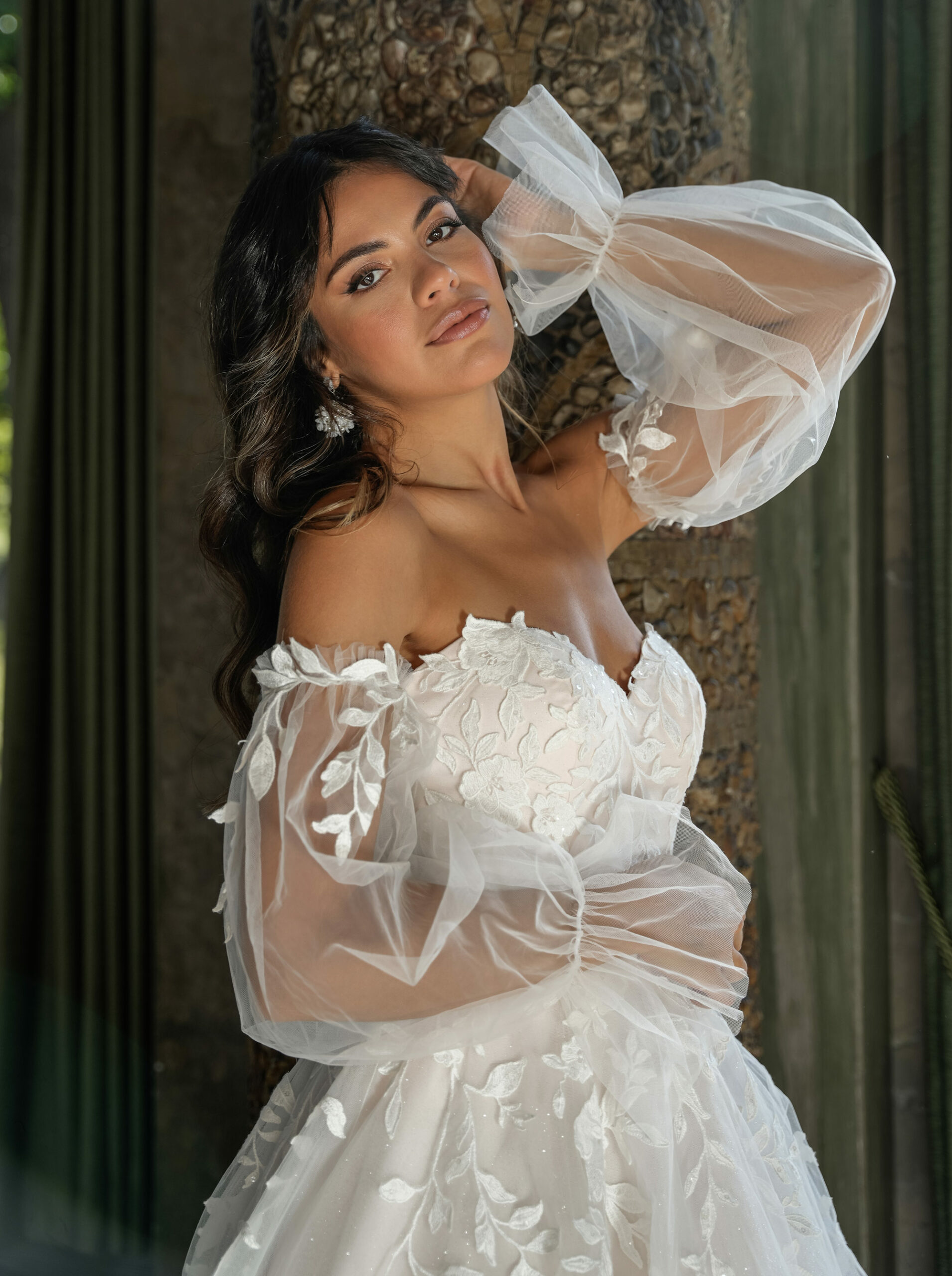 luana a linie mit herzausschnitt, blätterspitze und carmenträgern luana a linie mit herzausschnitt, blätterspitze und carmenträgern