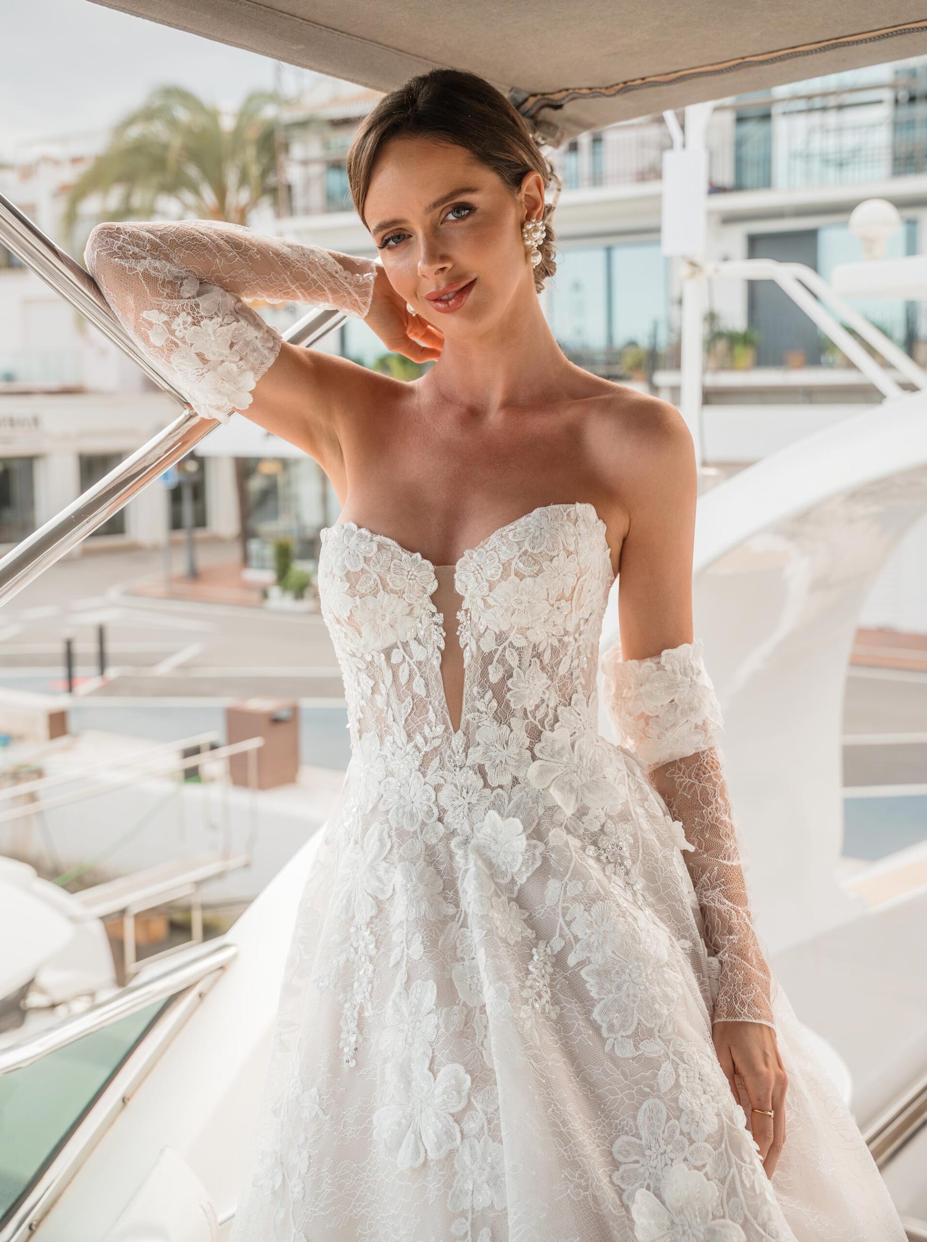 anissa a linie mit all over spitze und annehmbaren Ärmeln anissa a linie mit all over spitze und annehmbaren Ärmeln