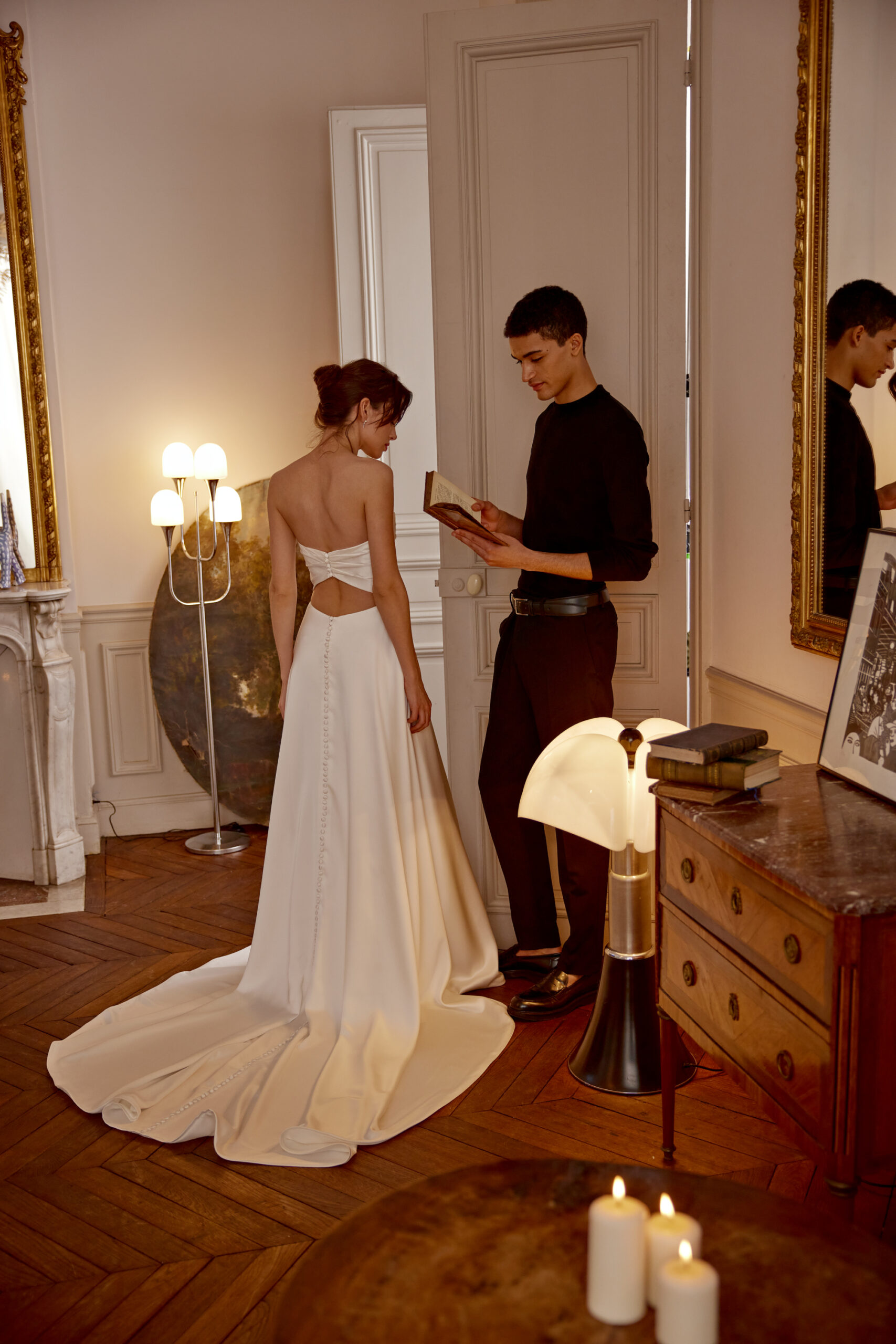 casey cleanes brautkleid mit schlitz und langer knopfleiste casey cleanes brautkleid mit schlitz und langer knopfleiste