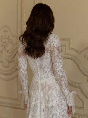 baia a linie mit all over spitze und abnehmbaren Ärmeln