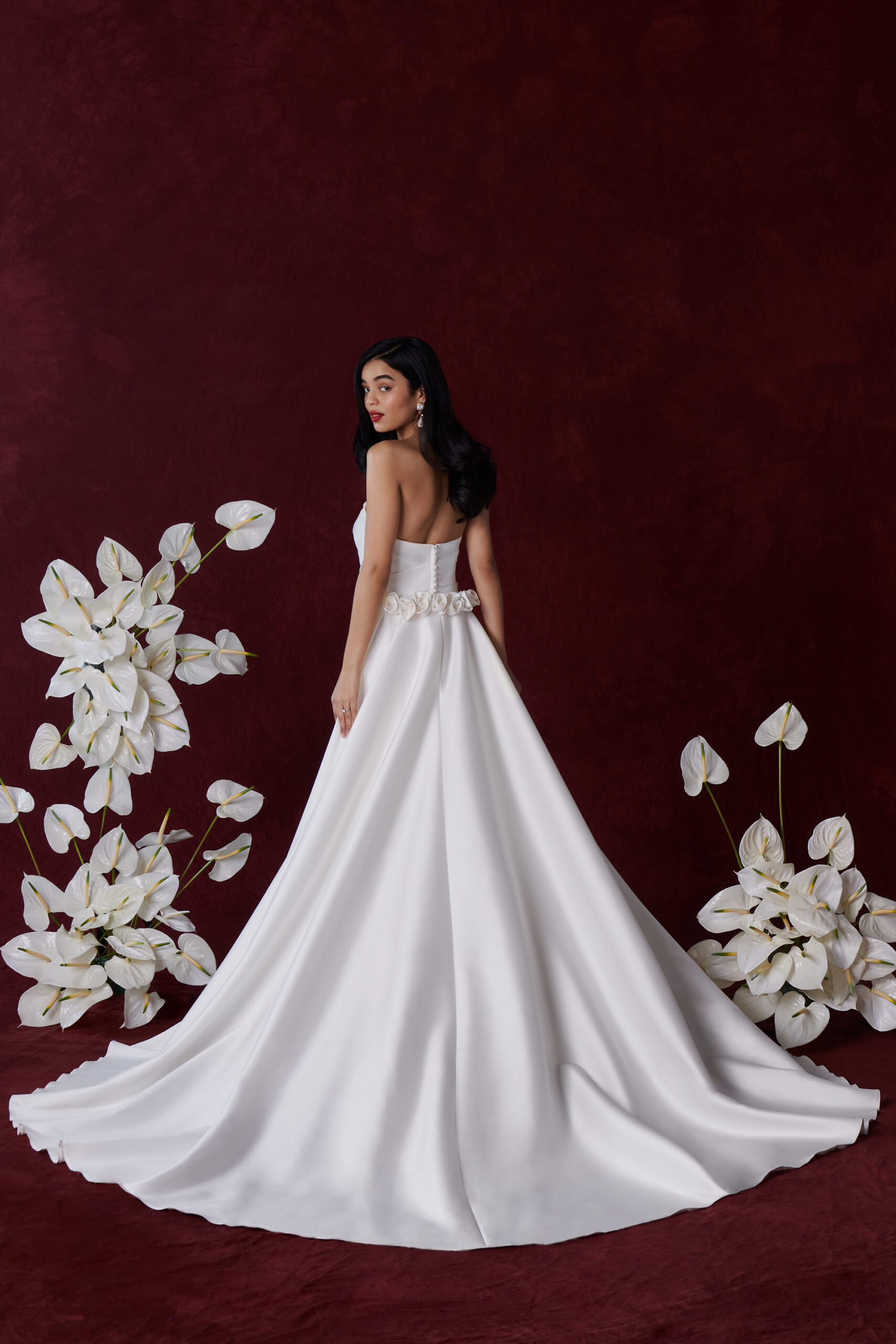 charlie schlichtes fit and flare brautkleid mit geradem ausschnitt und abnehmbarer schleppe charlie schlichtes fit and flare brautkleid mit geradem ausschnitt und abnehmbarer schleppe