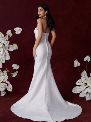 charlie schlichtes fit and flare brautkleid mit geradem ausschnitt und abnehmbarer schleppe