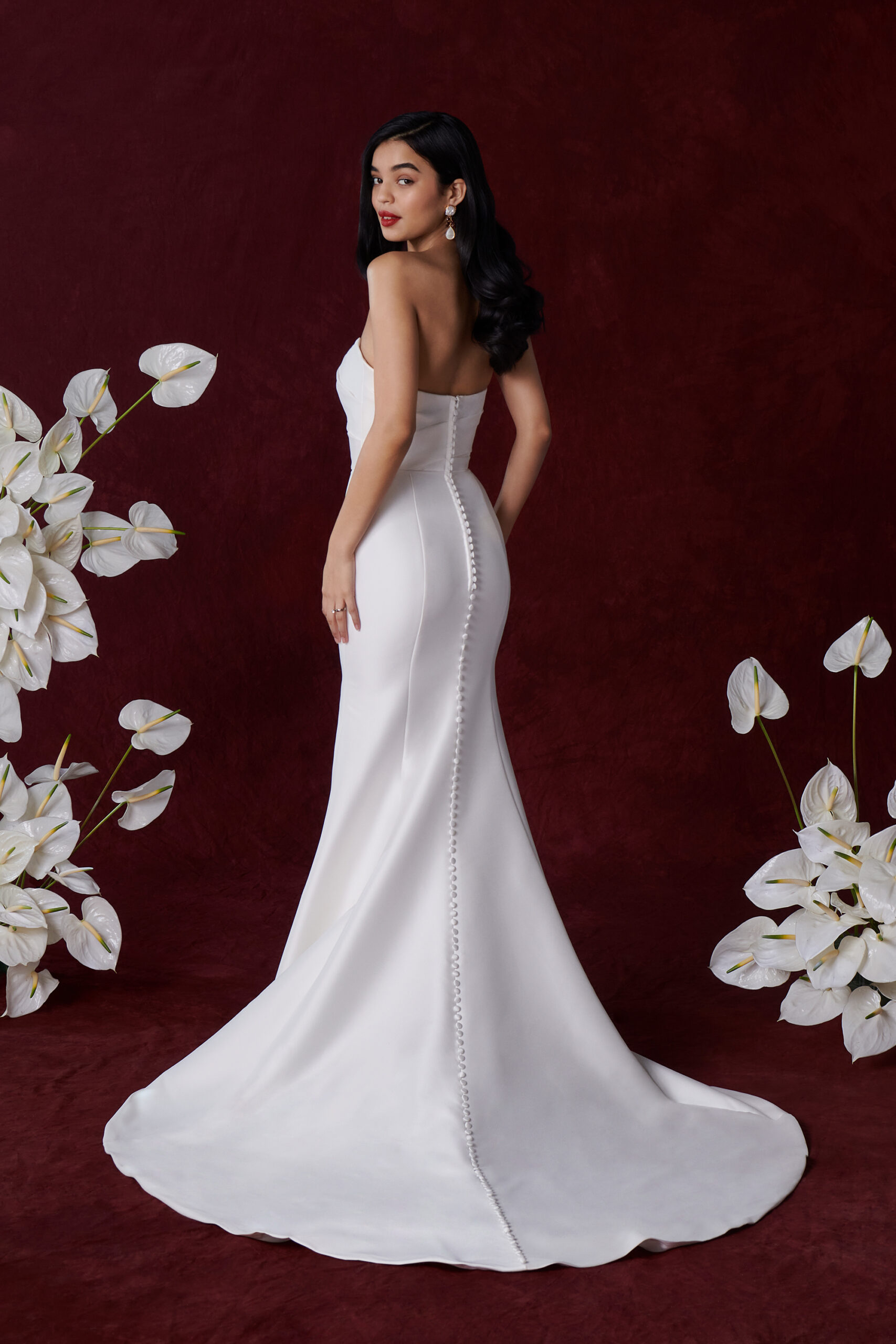 charlie schlichtes fit and flare brautkleid mit geradem ausschnitt und abnehmbarer schleppe charlie schlichtes fit and flare brautkleid mit geradem ausschnitt und abnehmbarer schleppe