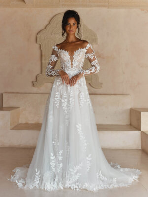 landon a linie mit blätterspitze und tiefem ausschnitt