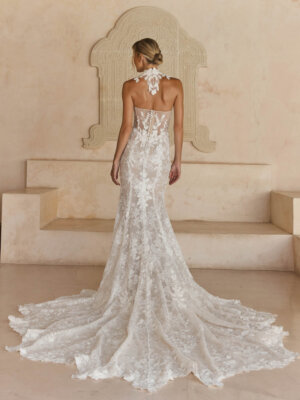 leith figurbetontes brautkleid mit all over spitze und 3d blüten