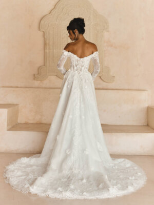 lucia brautkleid mit herzausschnitt, 3d blüten und Ärmeln