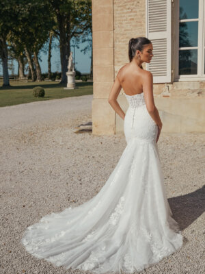 gianna figurbetontes brautkleid mit herzausschnitt und spitze