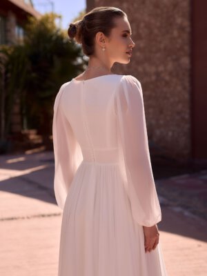 julie schlichtes brautkleid mit langen Ärmeln