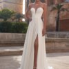 Simone - Schlichtes Brautkleid mit Schlitz und leichtem Rock import placeholder for 52021