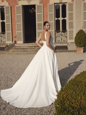 soraya brautkleid mit geradem ausschnitt und breiten trägern