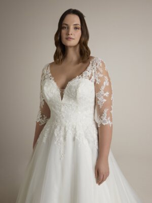 susa brautkleid mit Ärmeln und spitzenoberteil