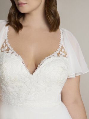 jasmin fließendes brautkleid mit Ärmeln und boho spitze