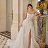 *COMING SOON* Eliza - Brautkleid mit Blätterspitze und Corsage Eliza Brautkleid in A-Linie mit Perlen und Spitze
