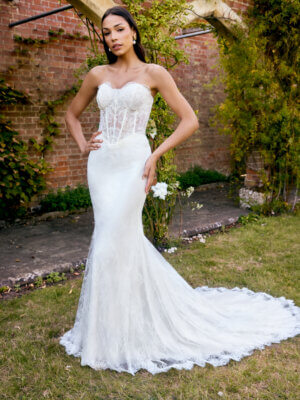Fit-and-Flare Brautkleid mit Spitze, Herz-Ausschnitt und abnehmbaren Ärmeln