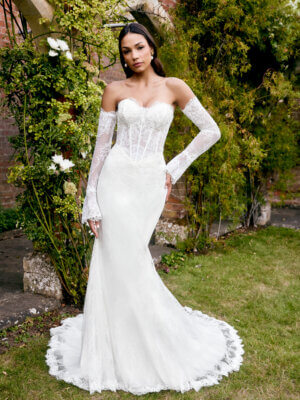 Fit-and-Flare Brautkleid mit Spitze, Herz-Ausschnitt und abnehmbaren Ärmeln