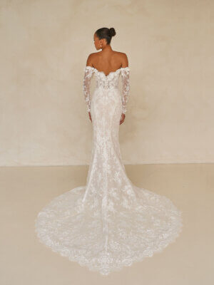 Fit and Flare Brautkleid mit Spiitze und Glitzer in Cuxhaven und nahe Stade.