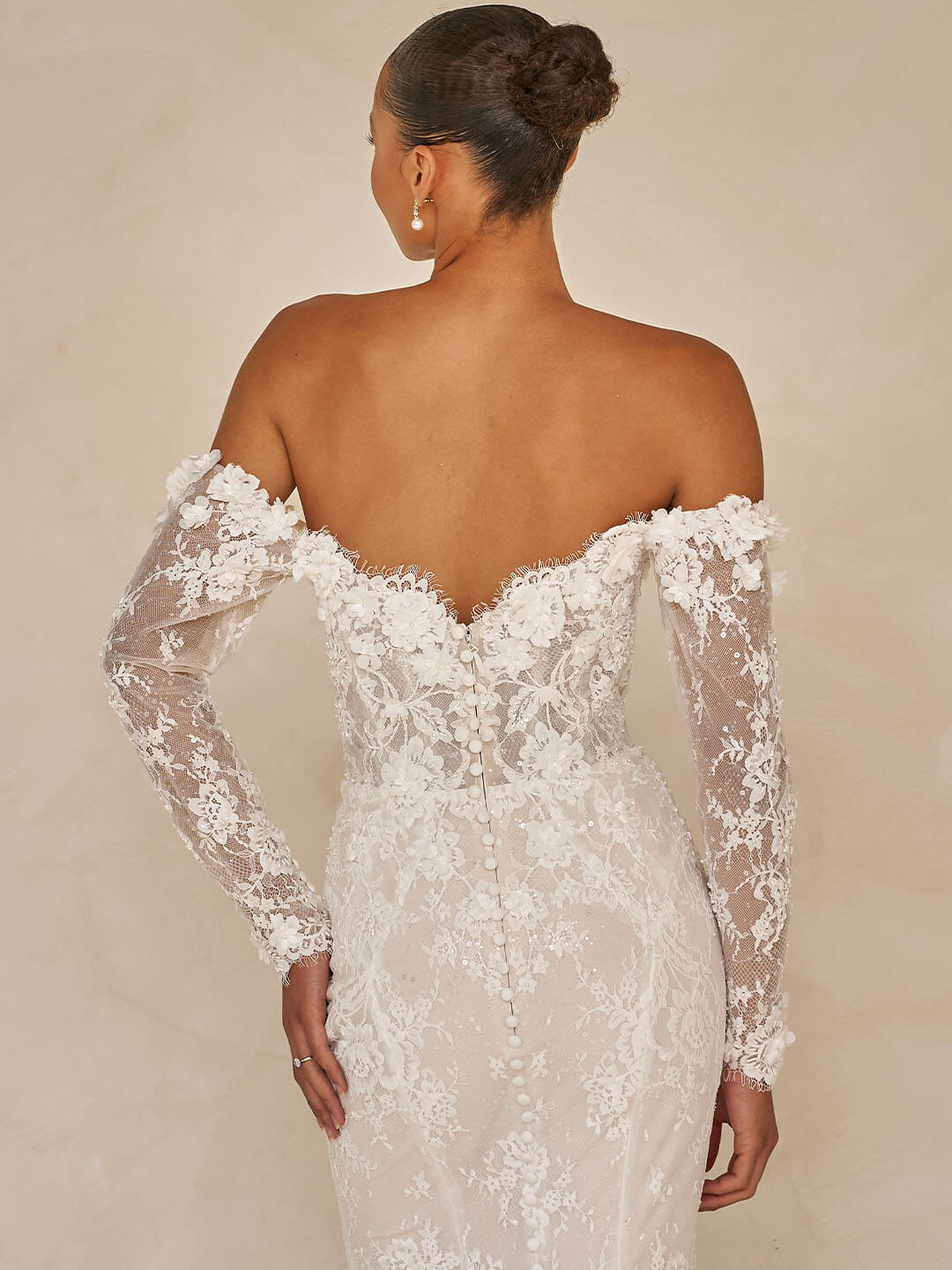 Fit and Flare Brautkleid mit Spiitze und Glitzer in Cuxhaven und nahe Stade.