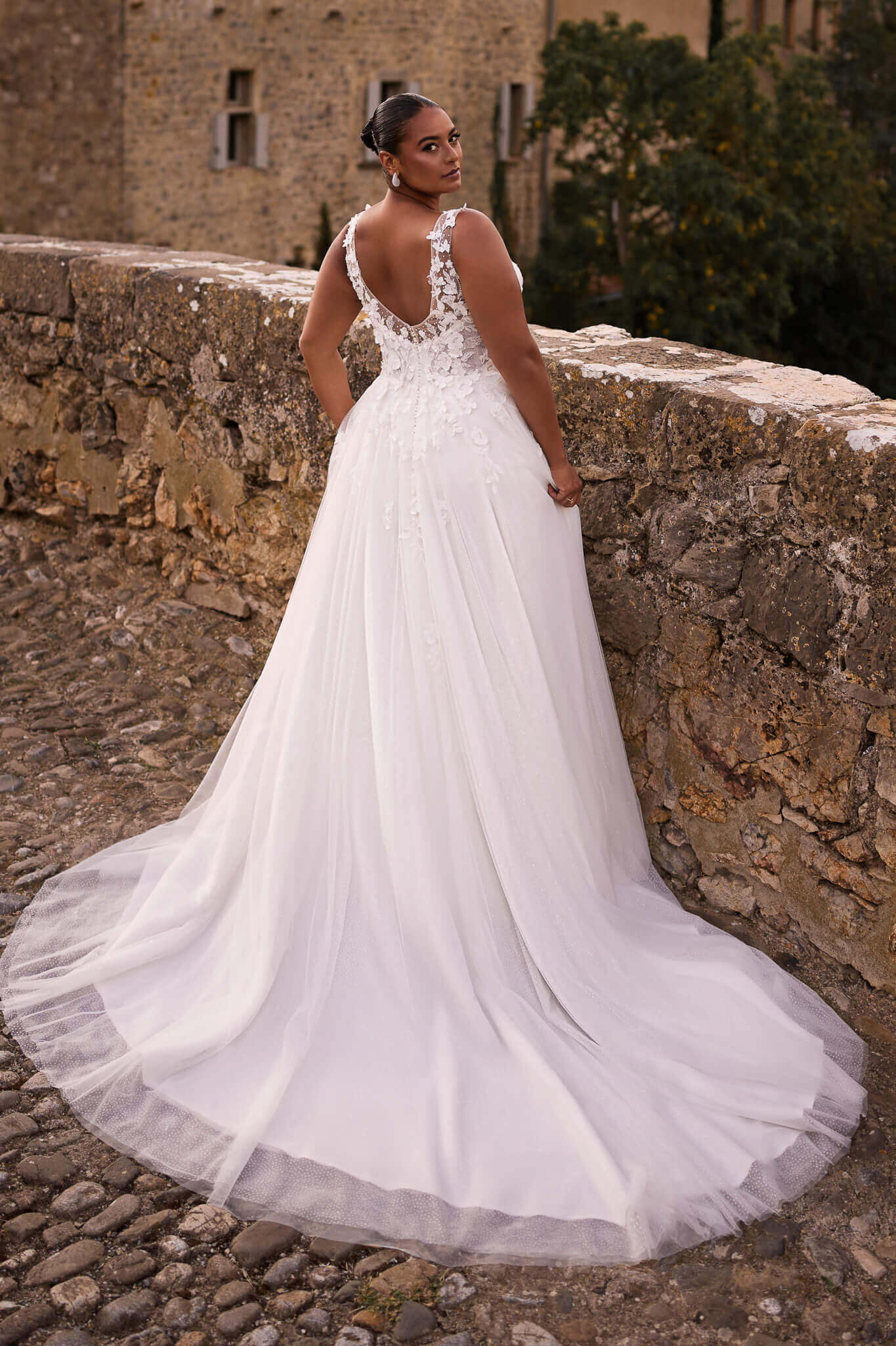 curvy brautkleid schleppe tuell glitzer spitze tiefer ruecken bremen