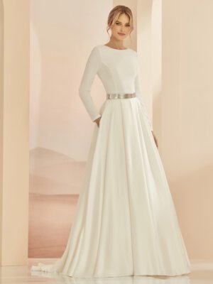 Eleganter Mikado-Satin Brautrock im A-Linien-Stil mit hoher Taille, edler Faltenlegung, Eingriffstaschen und Taillenband, exklusiv erhältlich in Cuxhaven